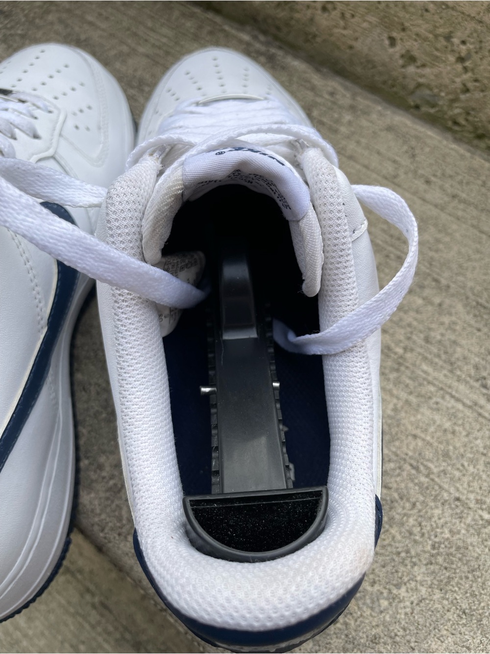 Nike Air Force 1 Men’s Sneakers White Blue Size US 8 EUR 41 CM 26 Authentic - Picture 9 of 10
